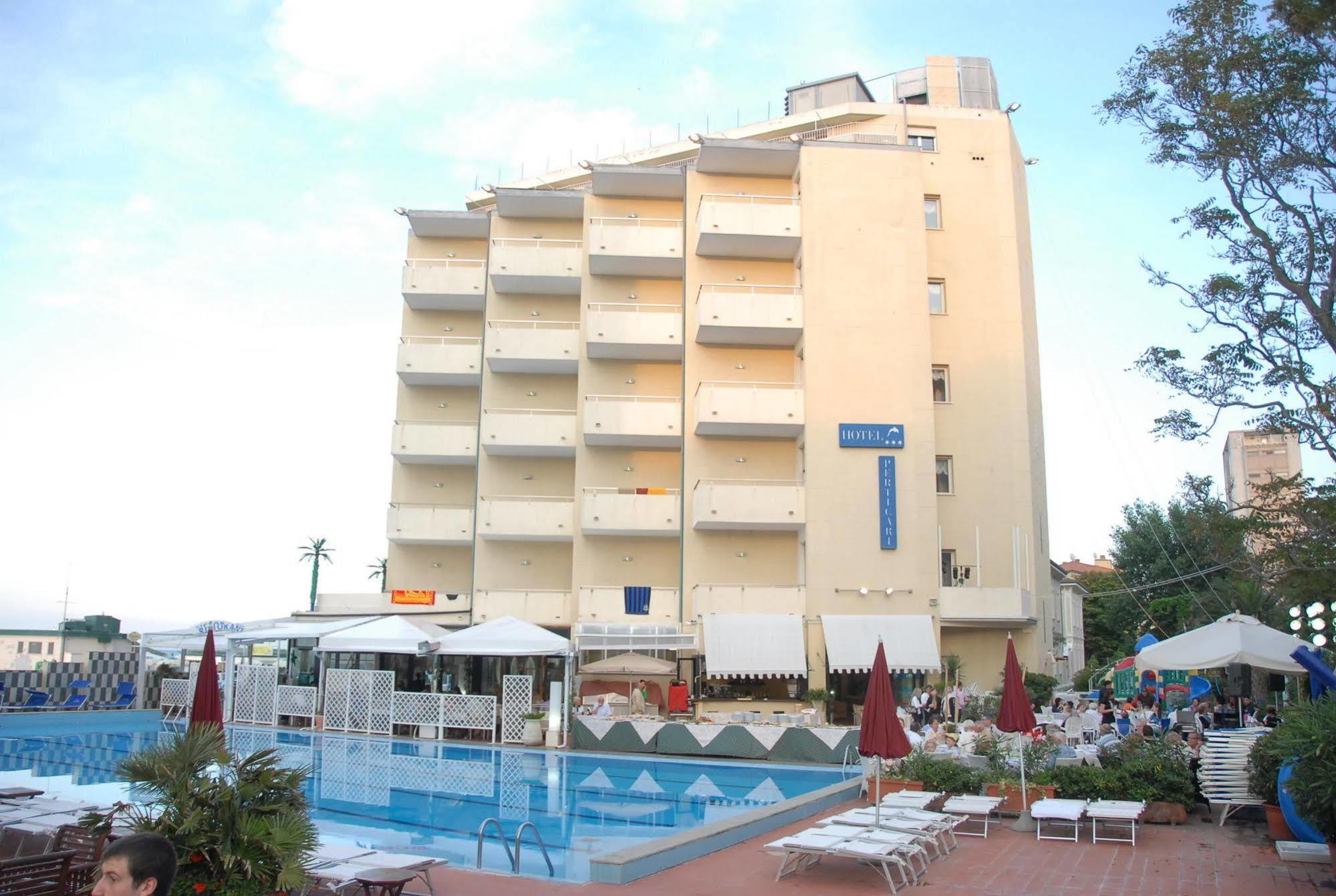 Hotel Perticari Pesaro Exterior foto